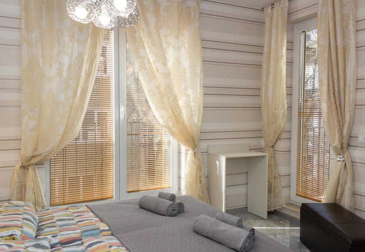 Acrylic & Pastel Apartments ヴァルナ エクステリア 写真