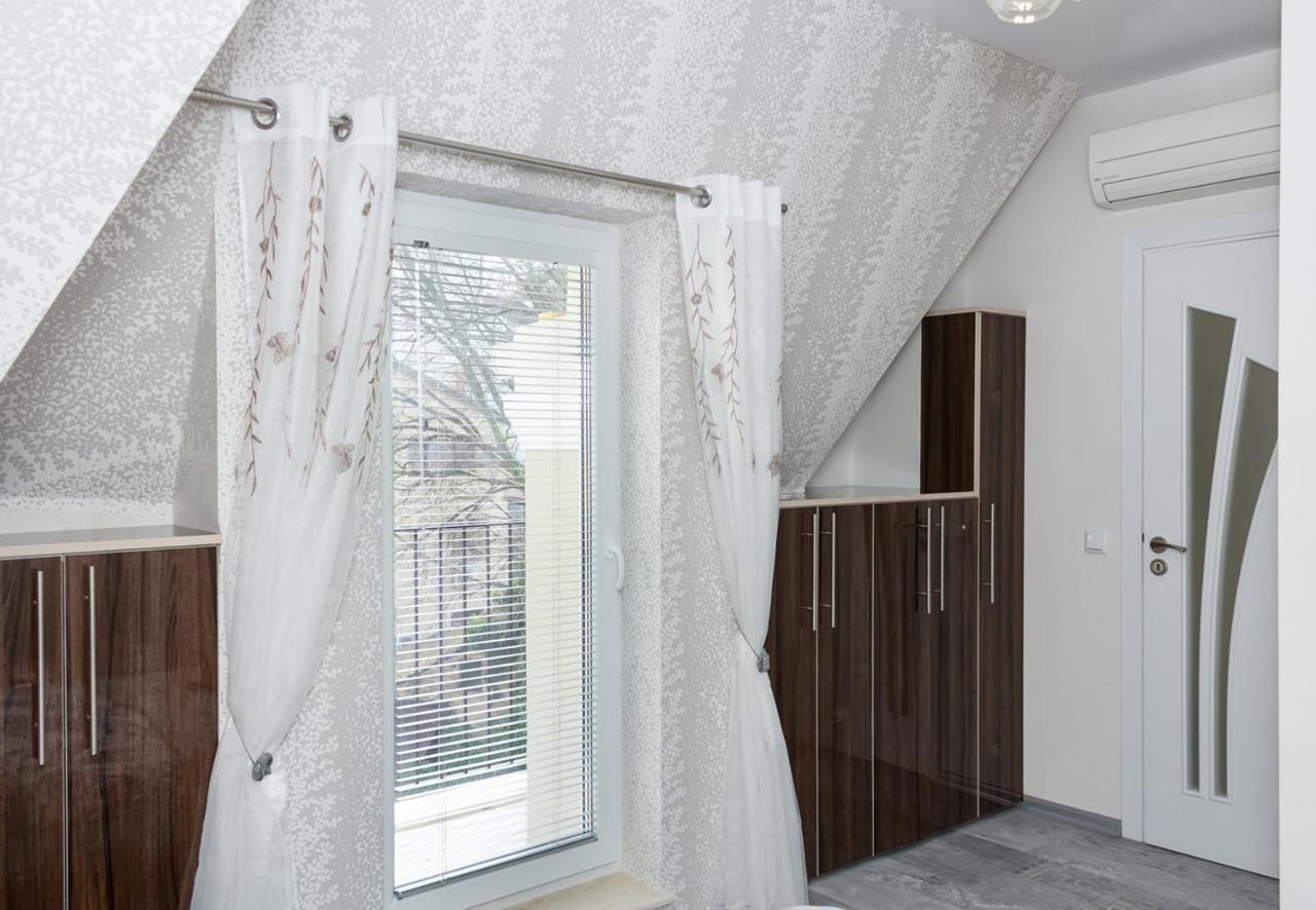 Acrylic & Pastel Apartments ヴァルナ エクステリア 写真