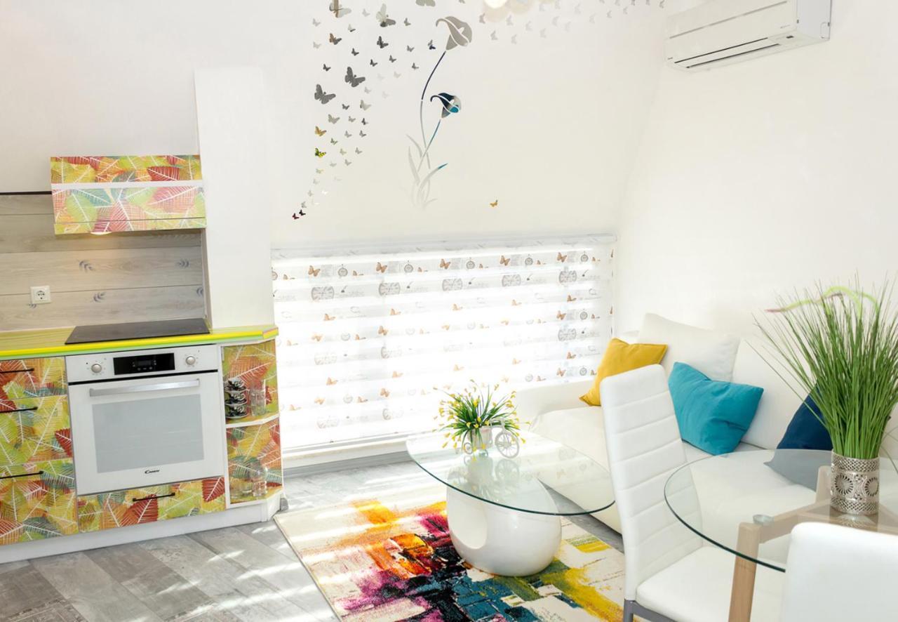 Acrylic & Pastel Apartments ヴァルナ エクステリア 写真